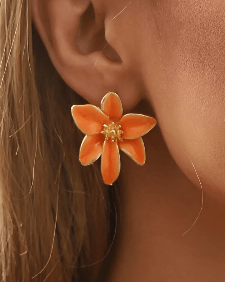 ENAMEL FLOWER STUD EARRINGS