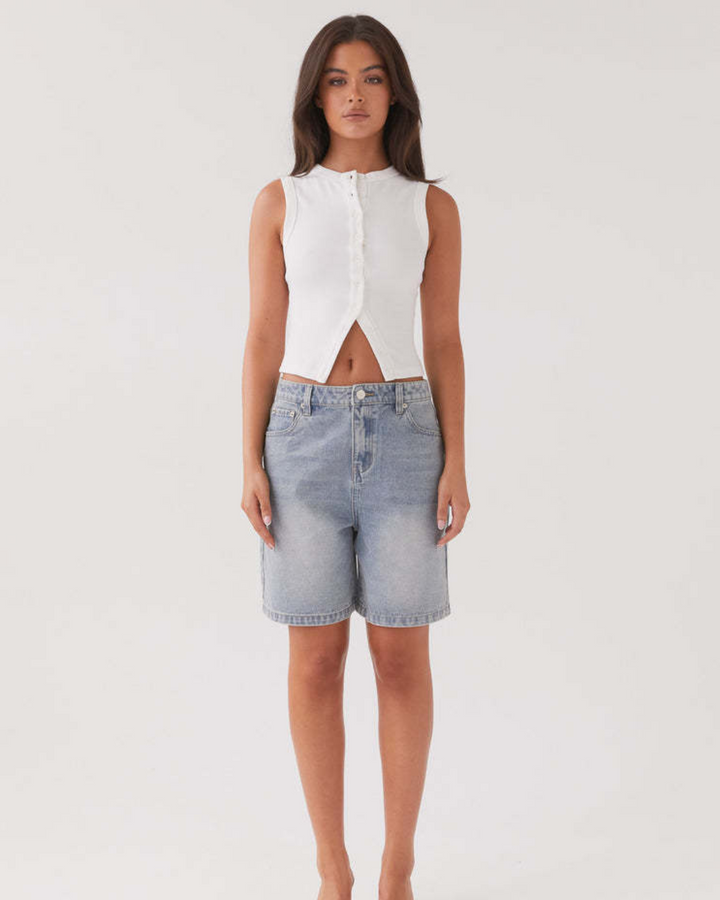 QUINN TOP - CHIC CLASSIC BUTTONED TOP